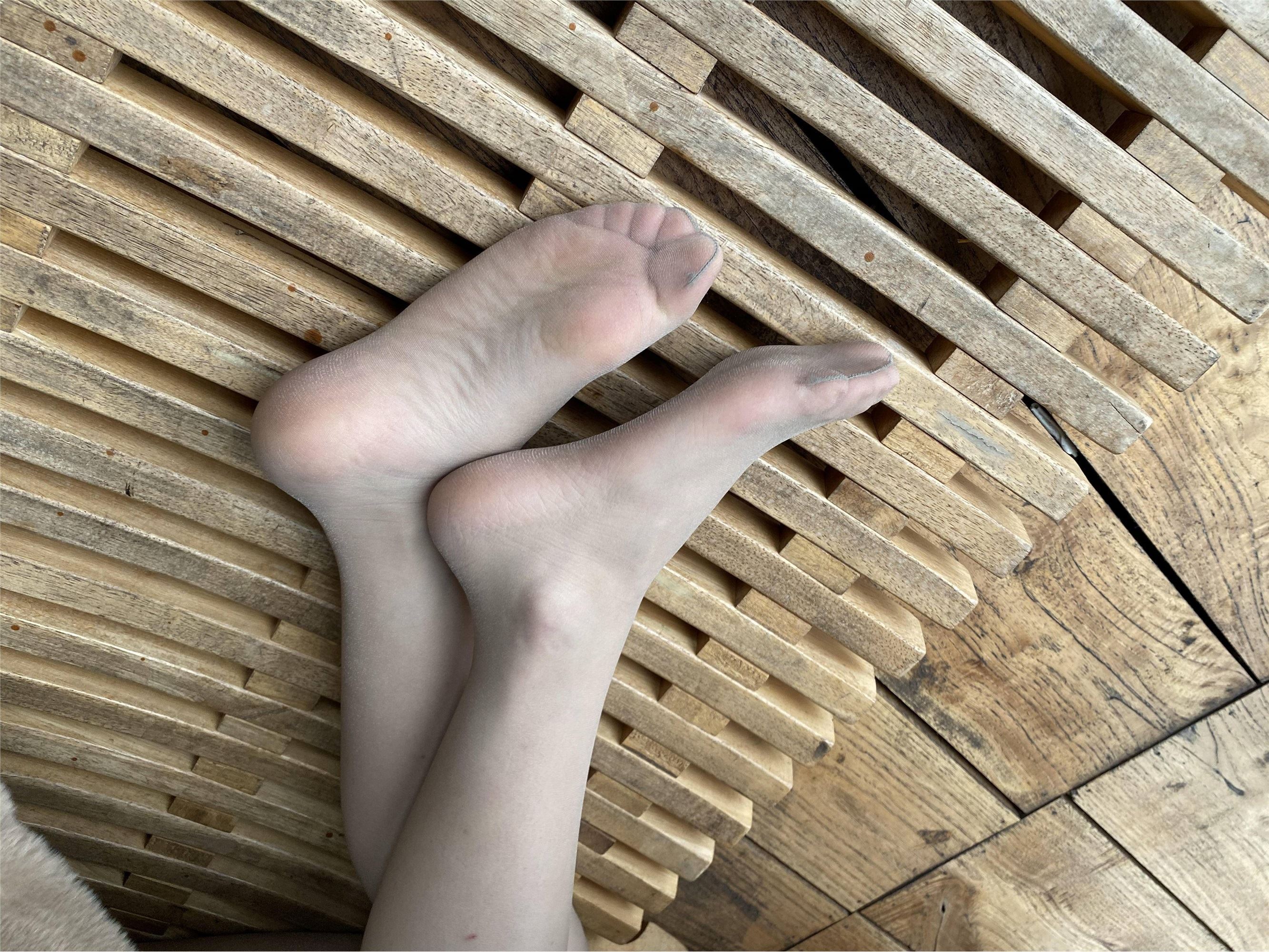 MussGirl慕丝女郎  NO.160 红色皮裙肉丝